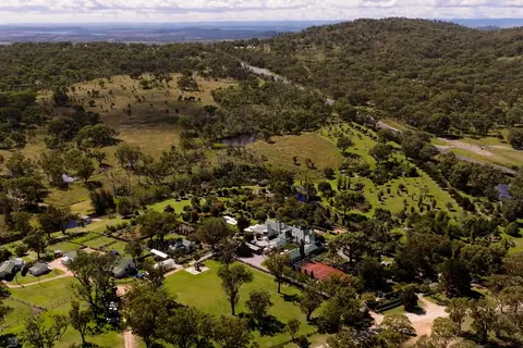 Stephanie & Ben wedding film at Braeside Homestead, Dalveen by Sean Harman