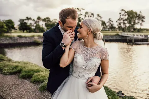 Intercontinental Sanctuary Cove wedding film by Sean Harman