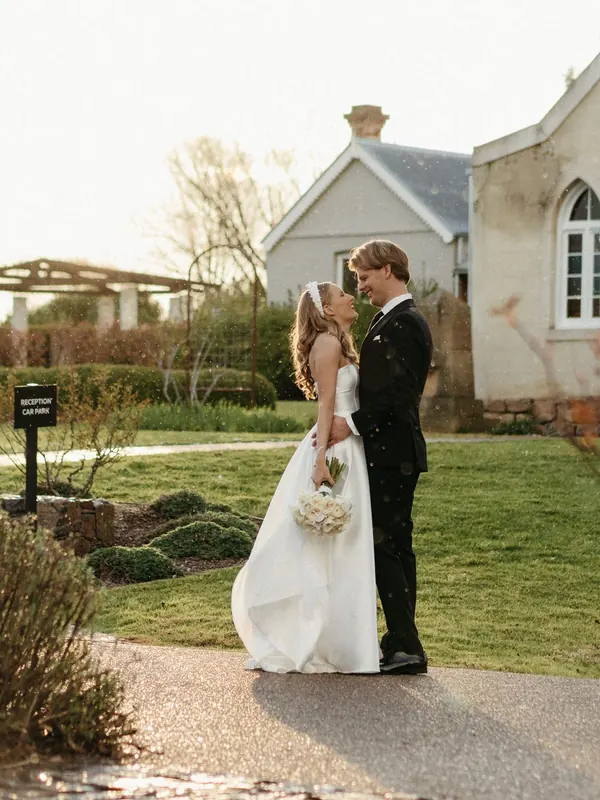 Goonoo Goonoo Station, Jonna & Joe, wedding film by Sean Harman