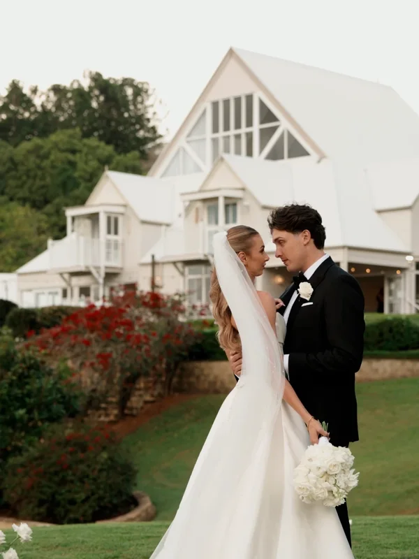 Maleny Manor, Kiara & John, wedding film by Sean Harman